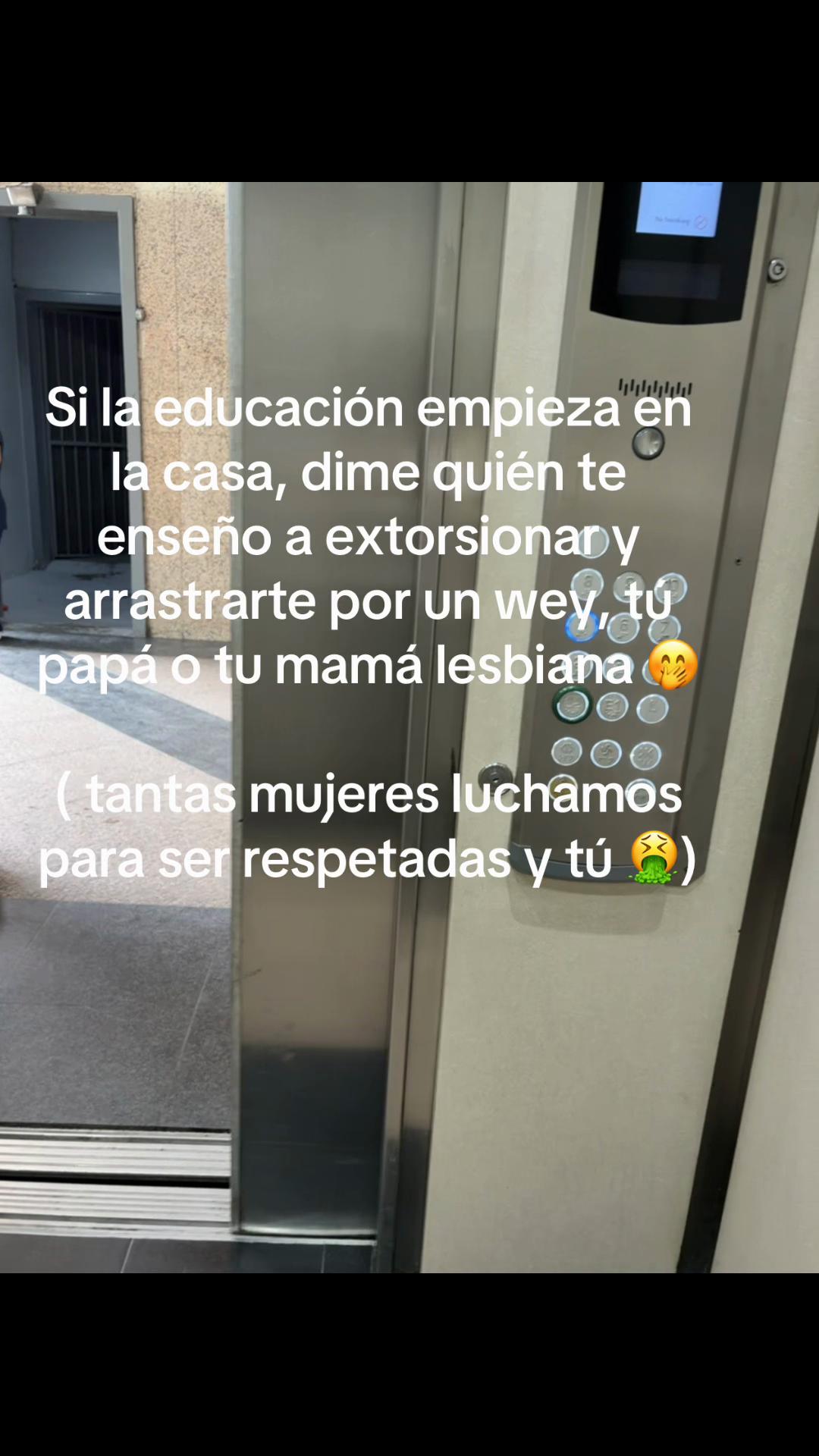 @Titi._🐝