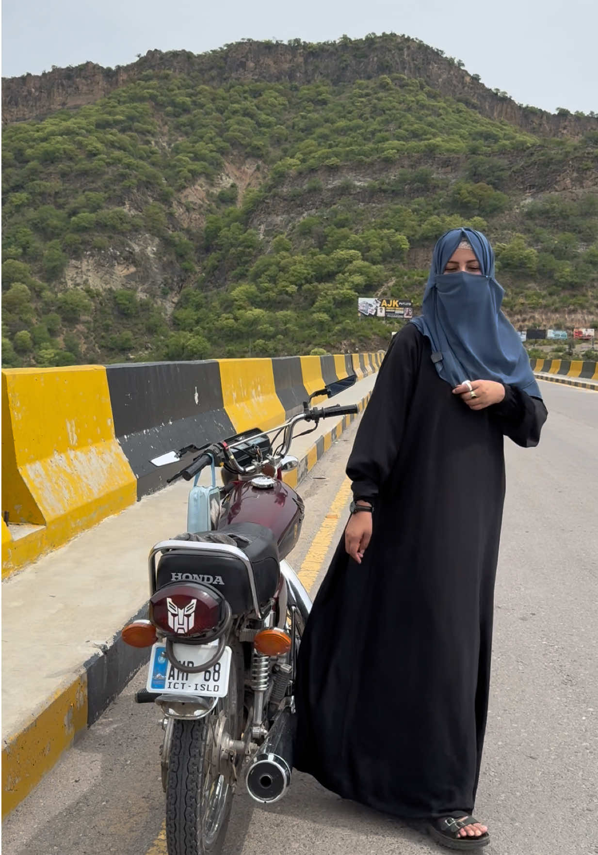 @Iqraqayyumjanjua
