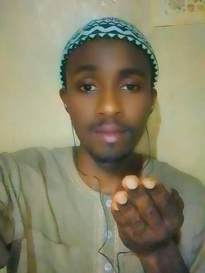 @LOVY MASHAIRI المنصور