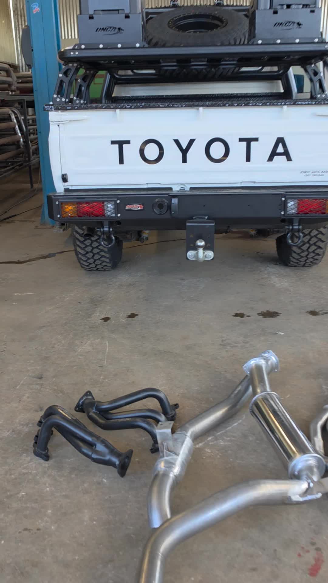 @Robot Auto 4x4 Customs
