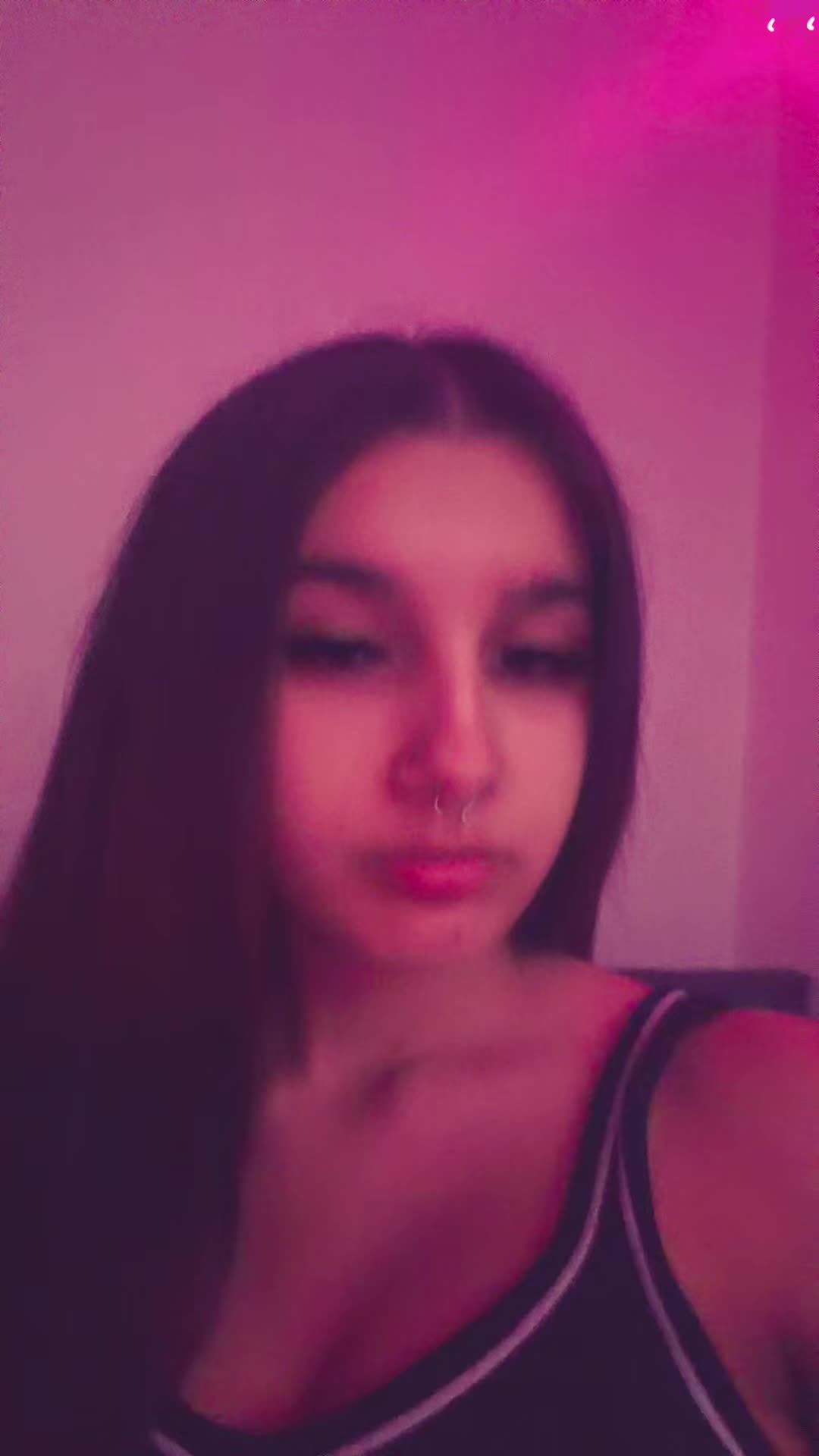 @👩🏽&zwj;❤️&zwj;💋&zwj;👨🏽
