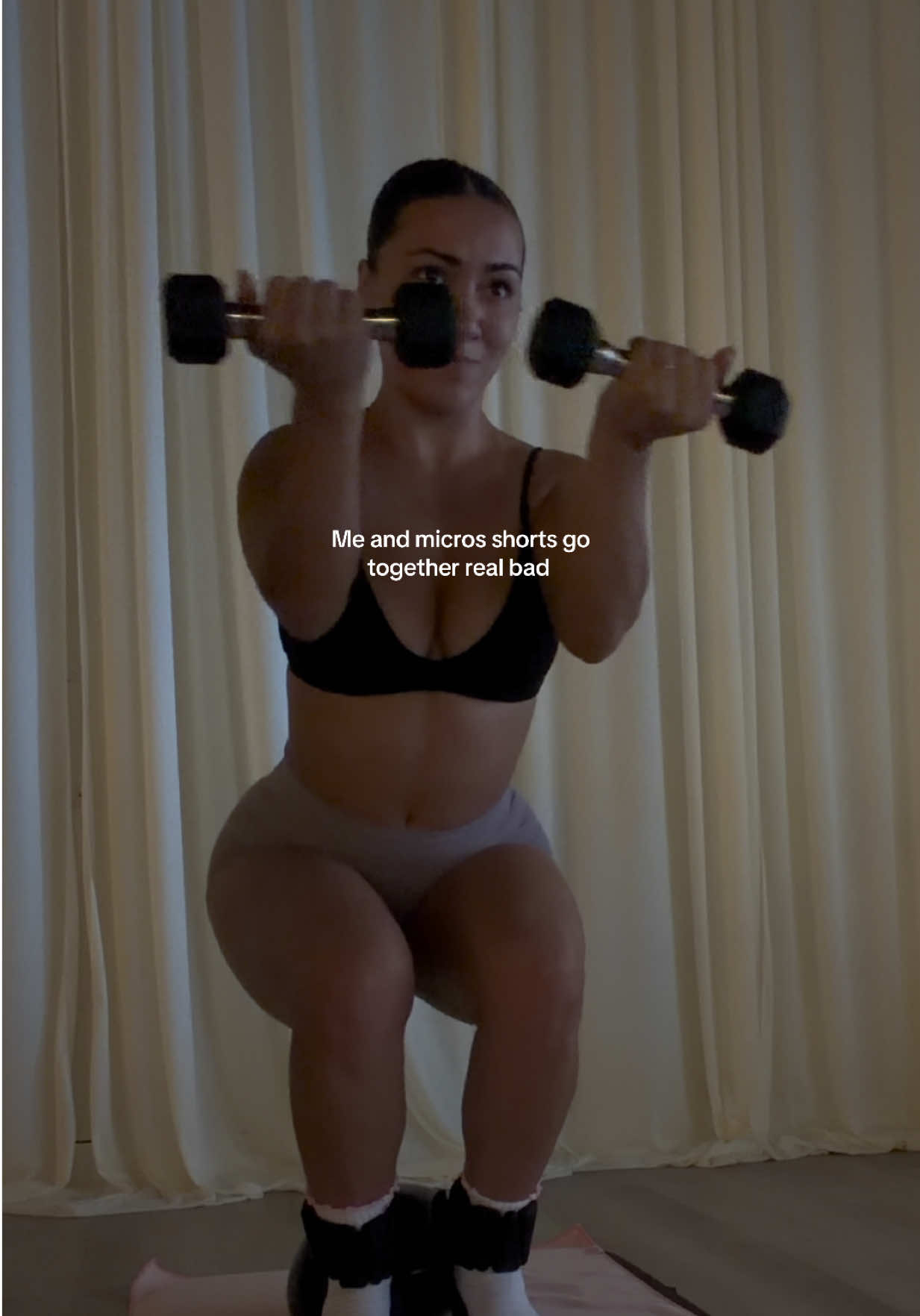 @Gyselle