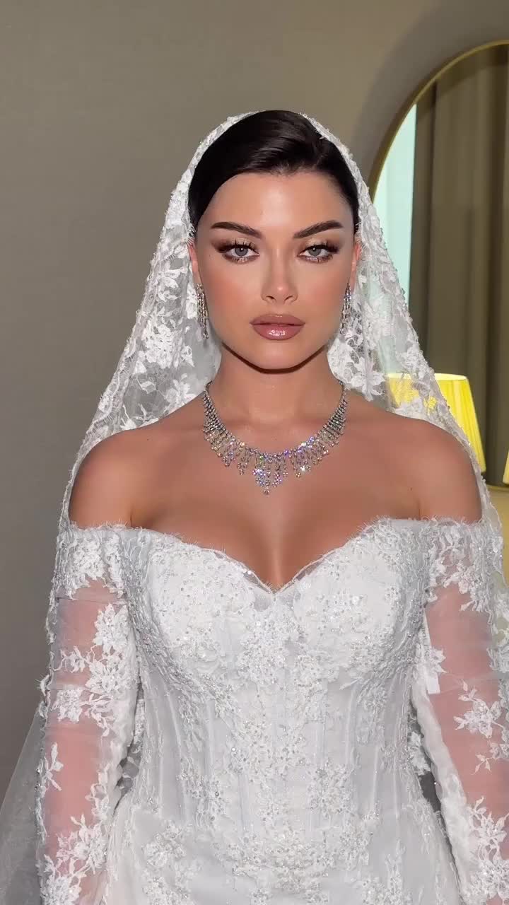 @Lolla Makeup Artist