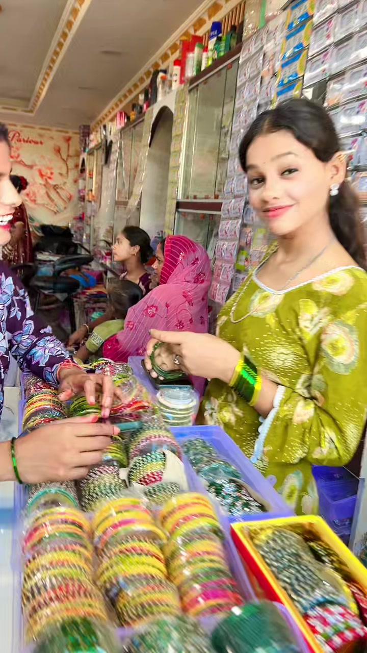 @Aarti Beauty parlour