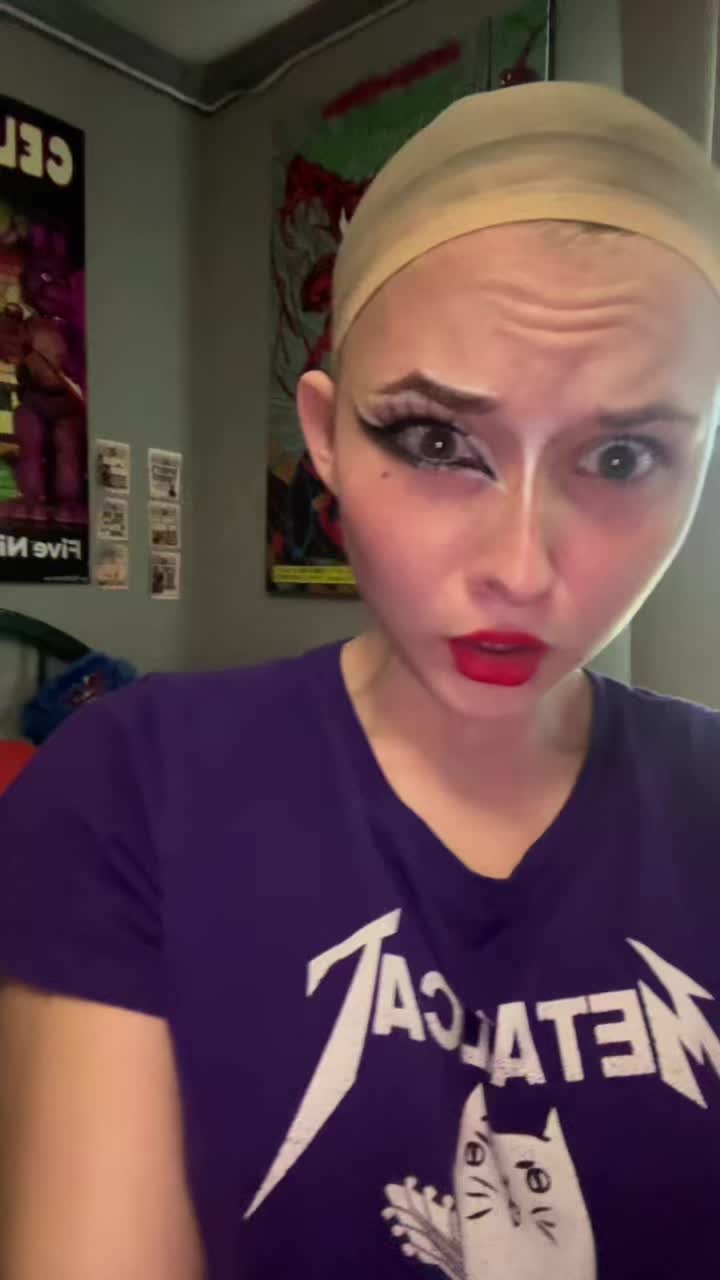 @Witheredonix 😼