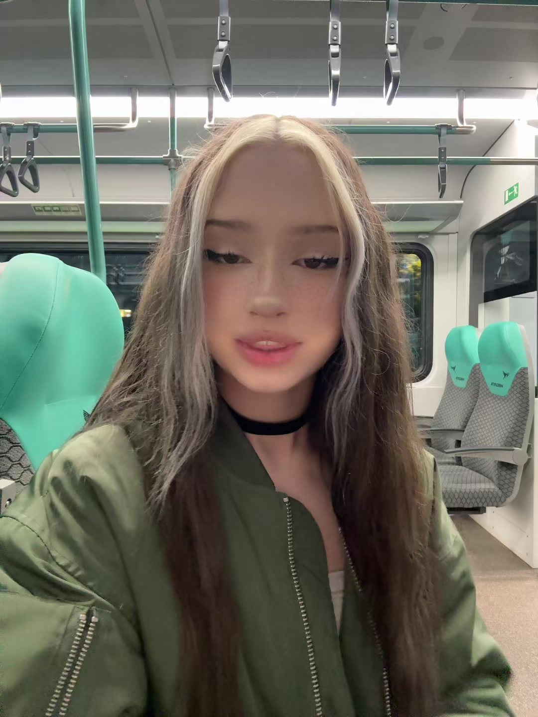 @Пчела