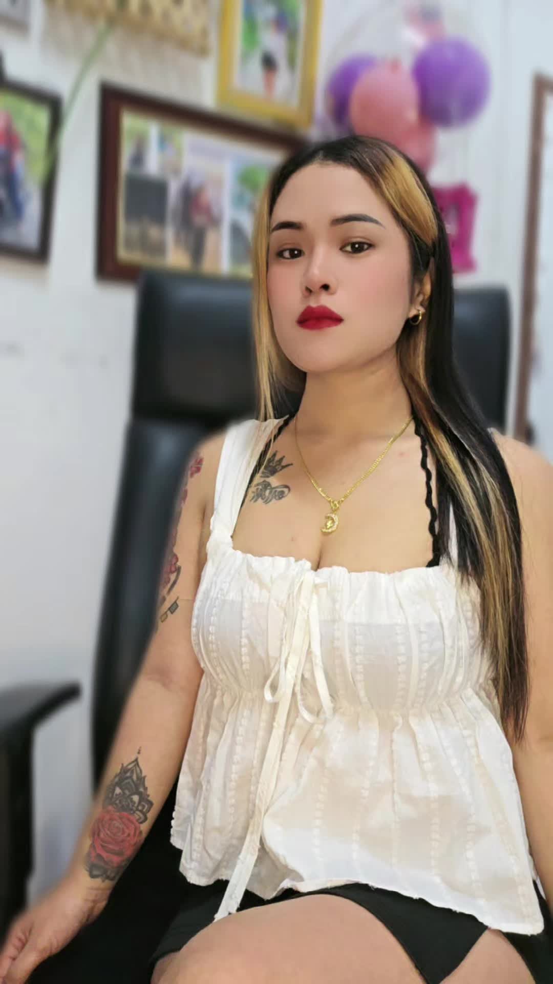 @👑🌸Blonsya रानी🌸👑