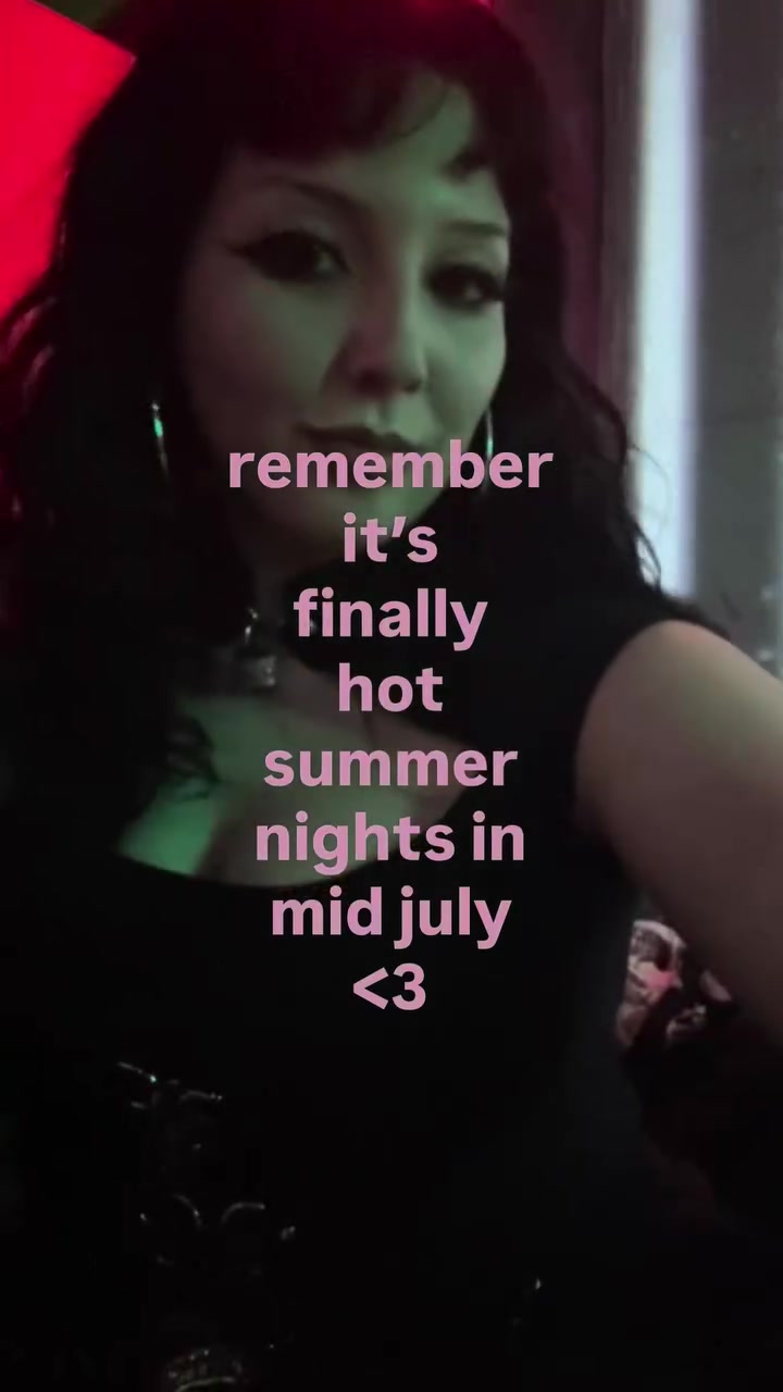 @𖤐☽