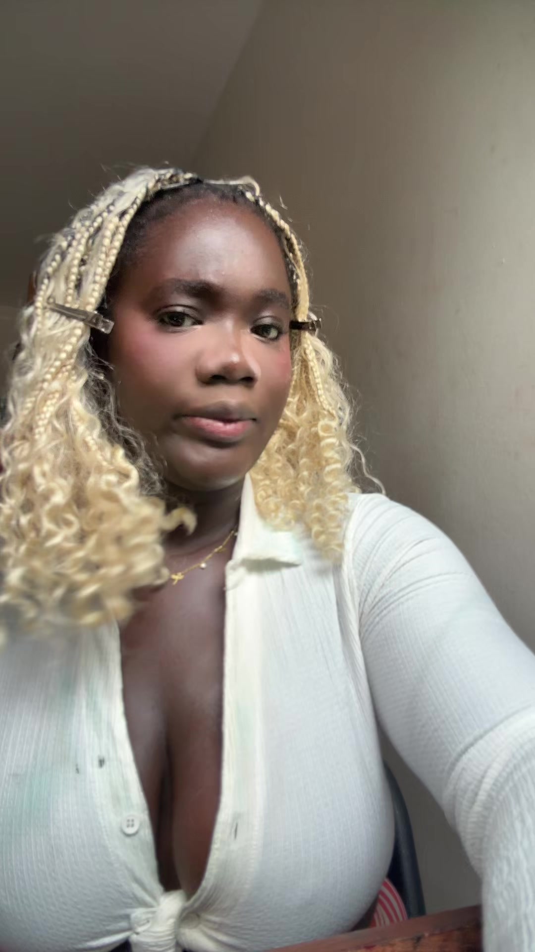 @𝑀𝒶𝓇𝒾𝑒-𝒹𝑒𝓈𝒾𝓇𝑒𝑒🇬🇭