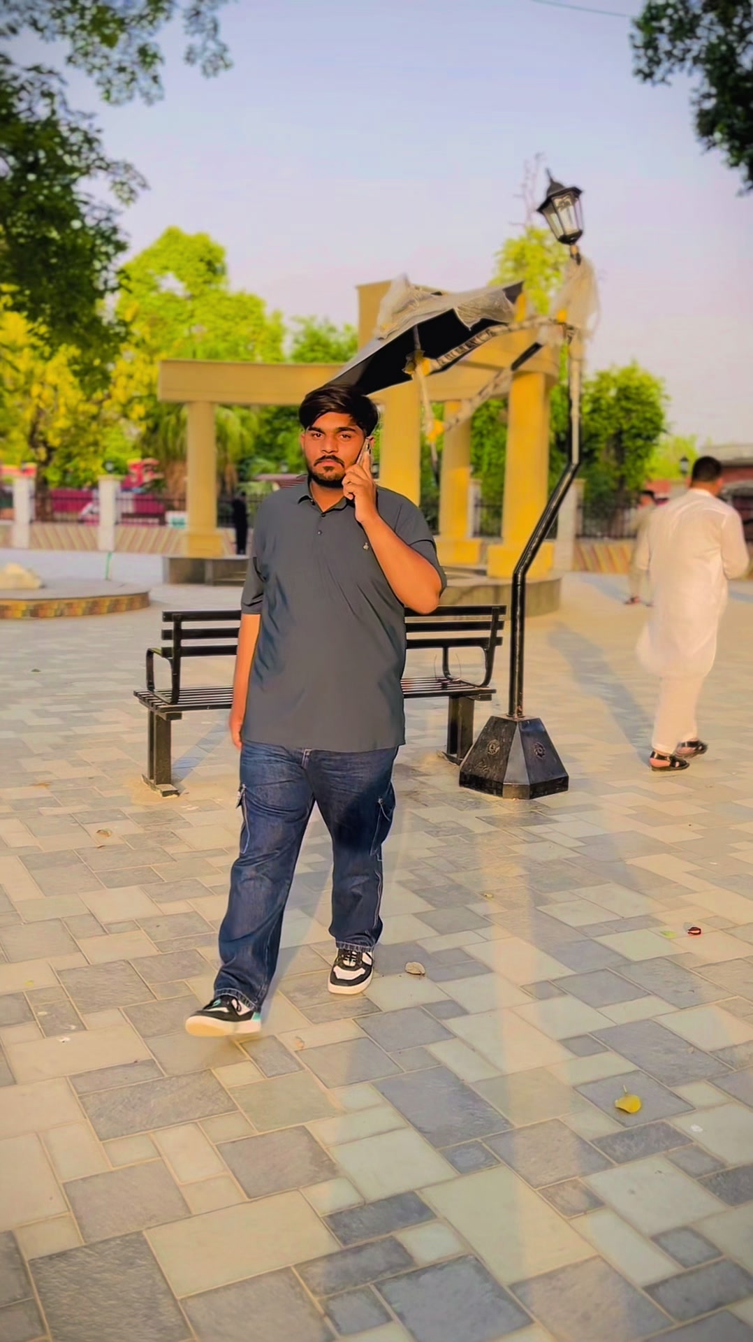 @MIRZA- 🖤🇵🇰