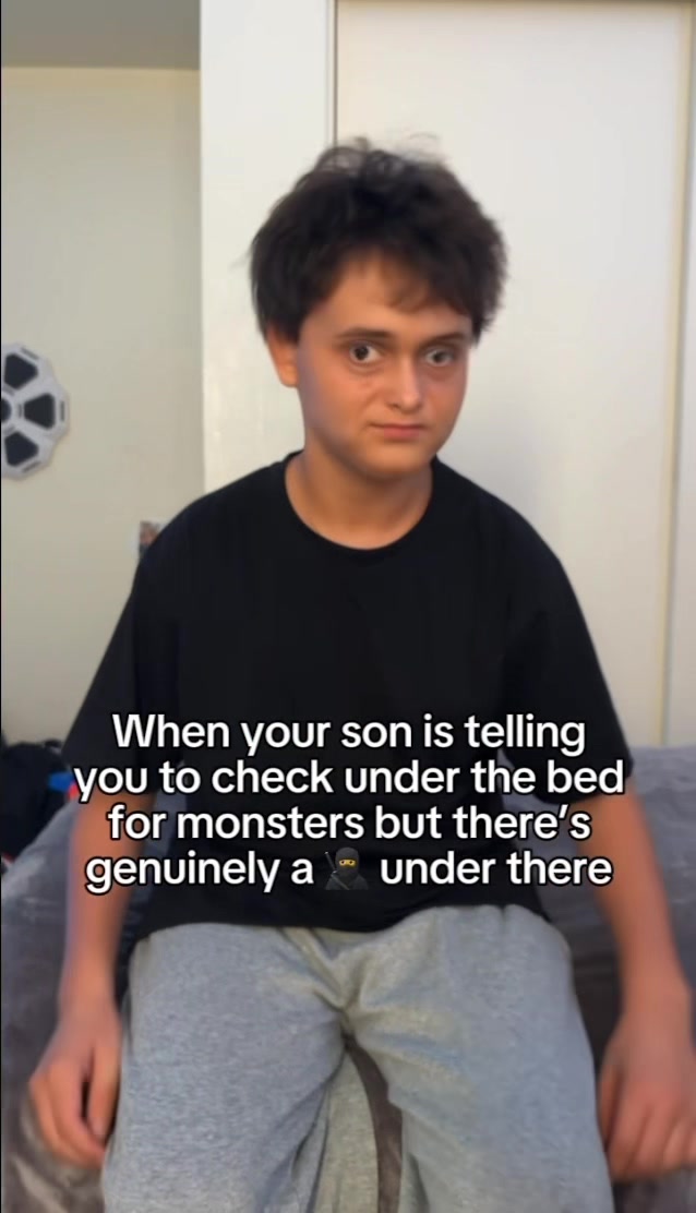 @⃟