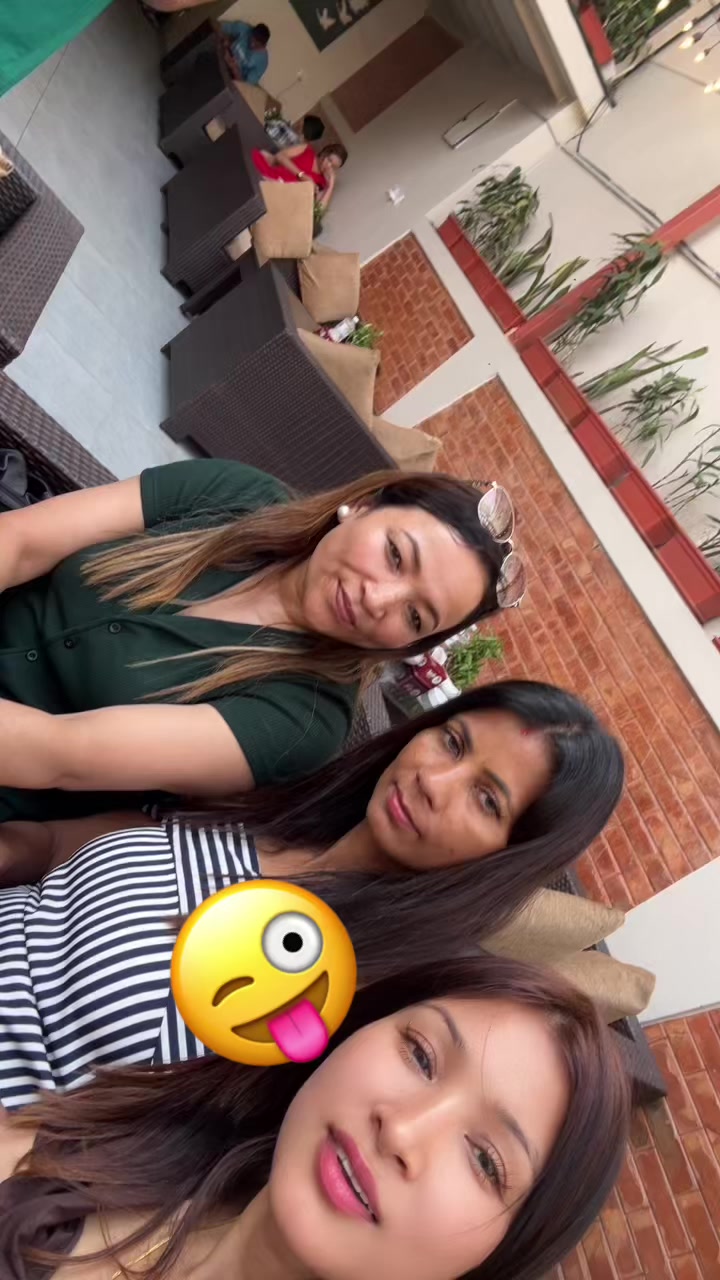@Moon🦋🦋
