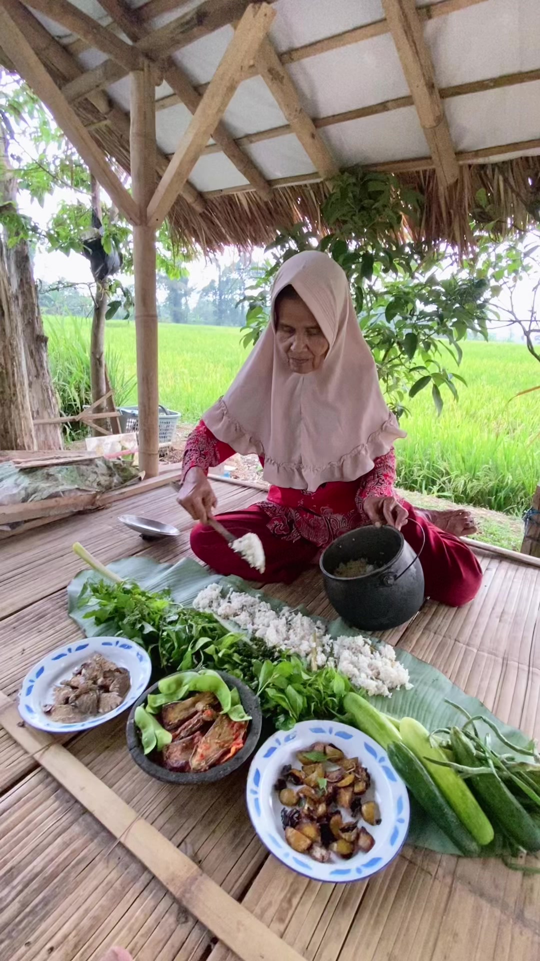 @indahnya desaku