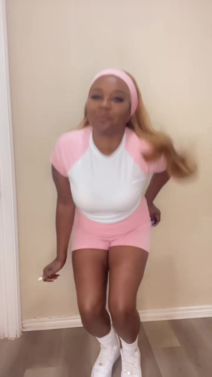 @Sonya🎀