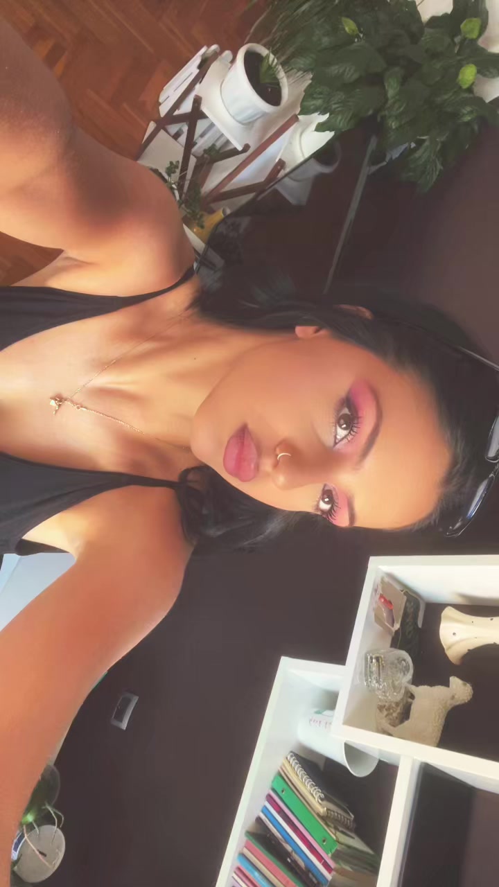 @Anilaaa