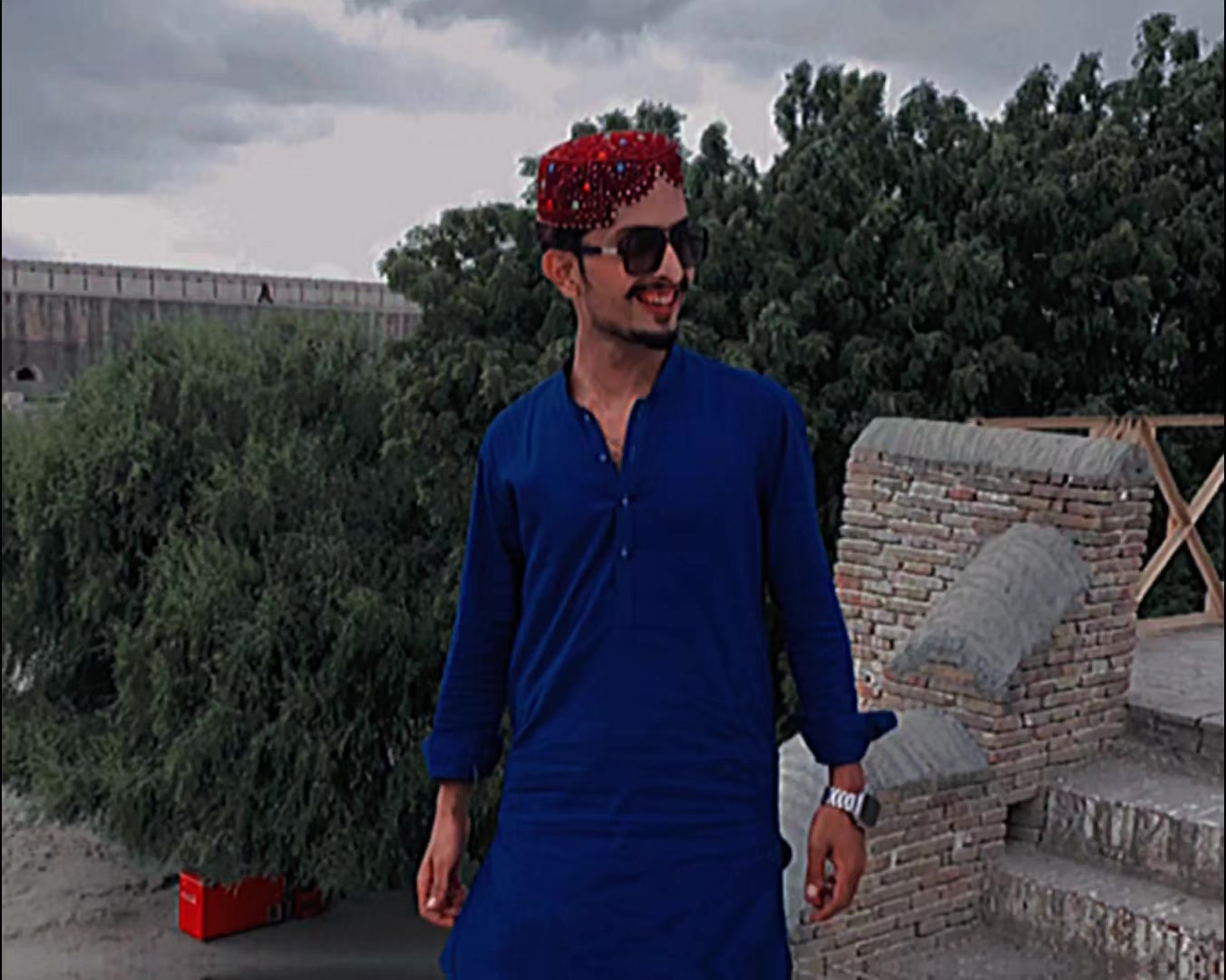 @HassanHussain07