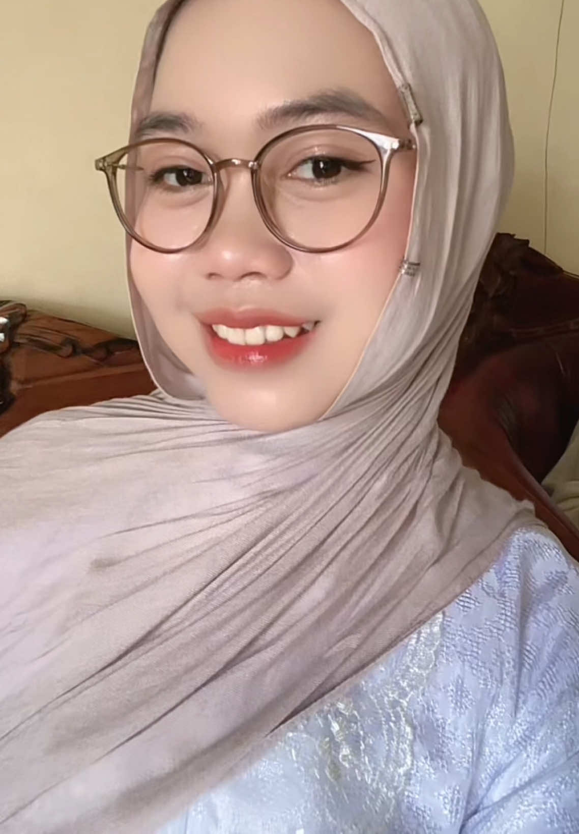 @e