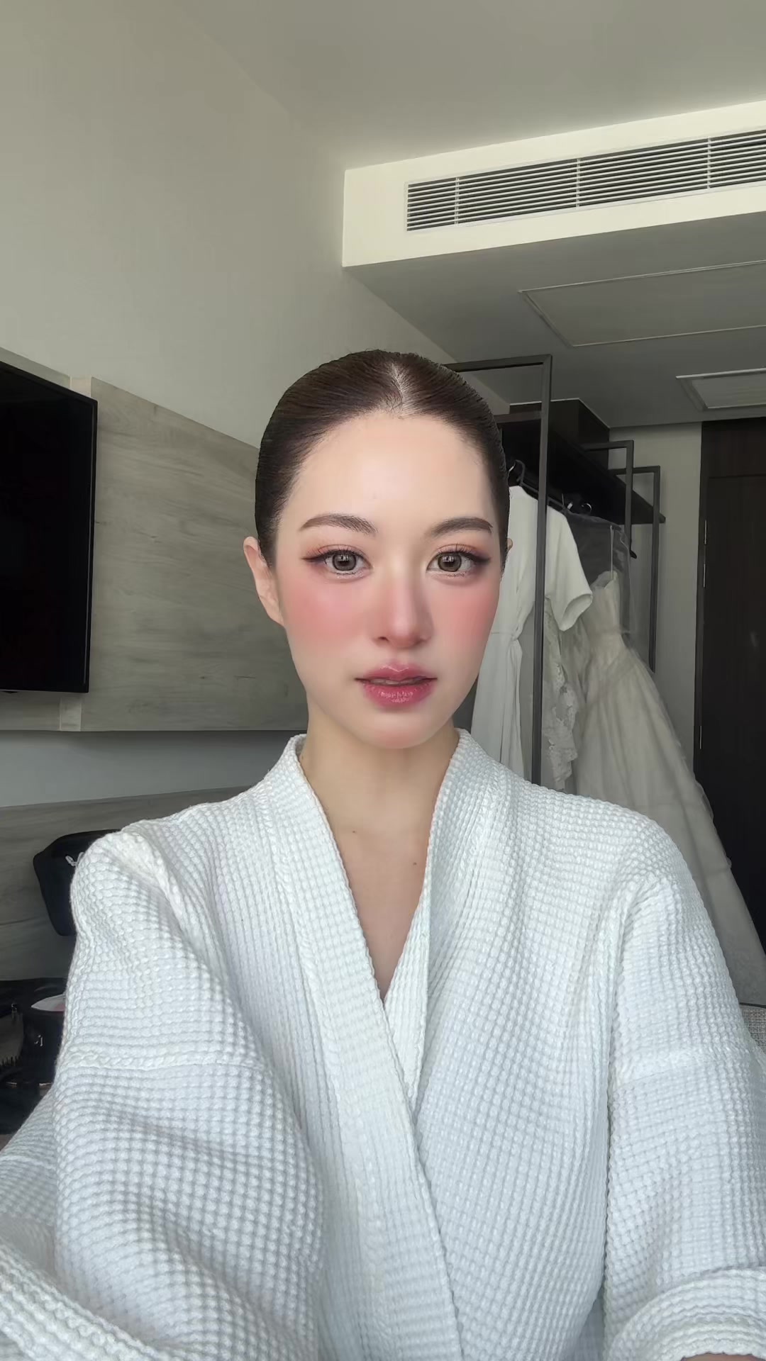 @Memibae อ่านว่ามีมี่แบ้