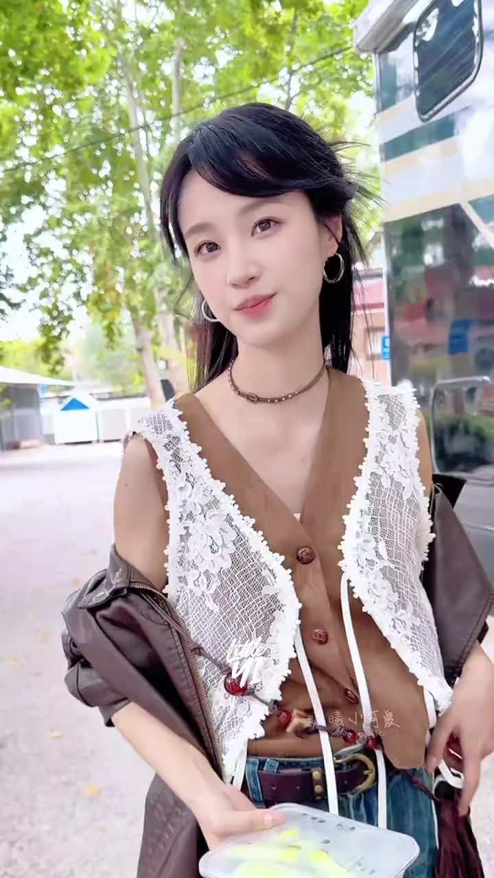 @Little-YI