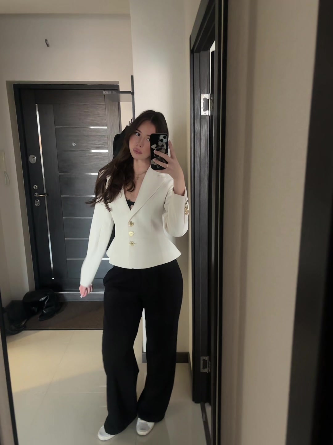 @Ева