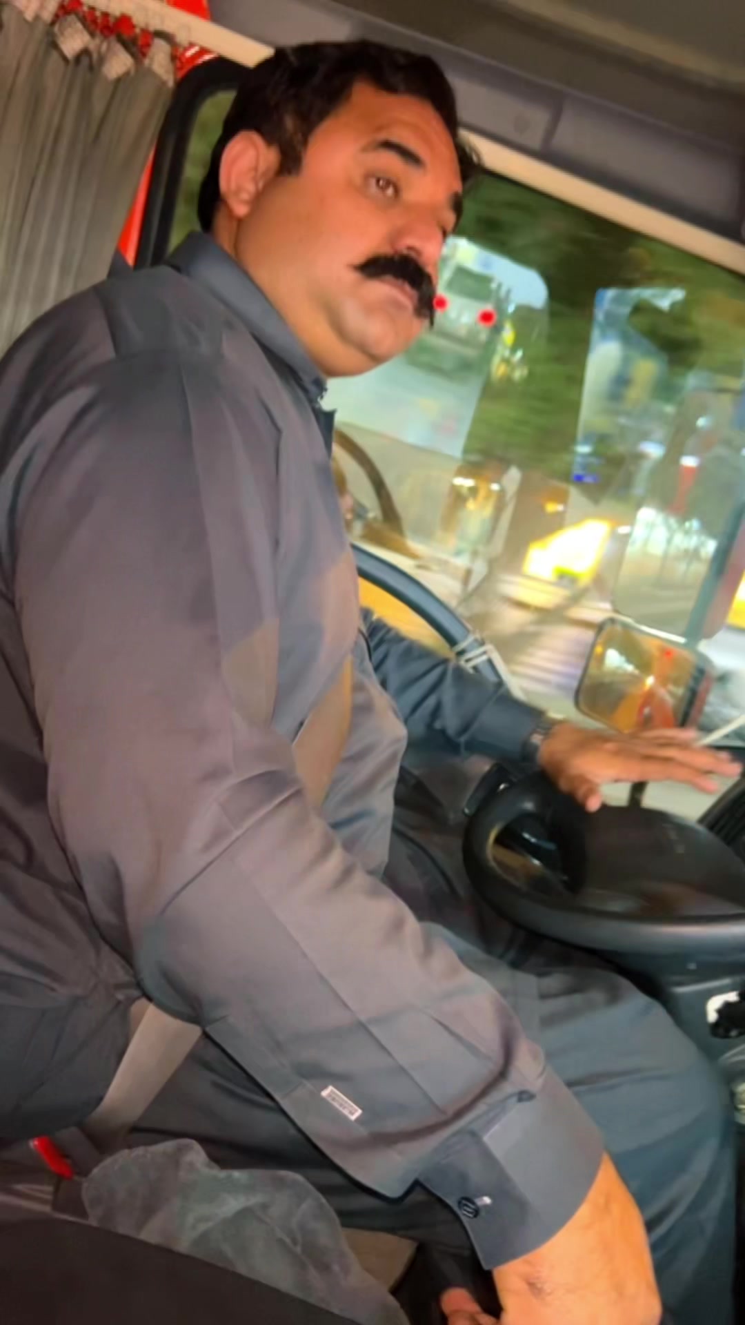 @سطحة الأحساء هيدروليك الحكيم