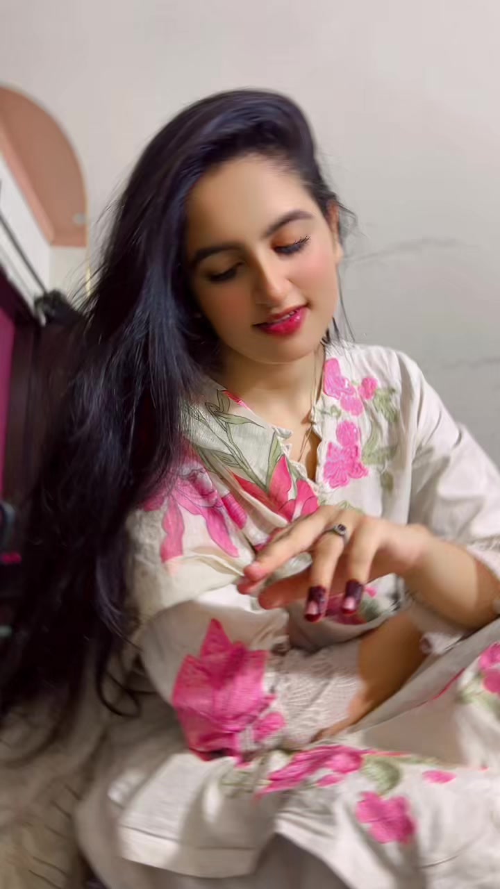 @Muneeba khan