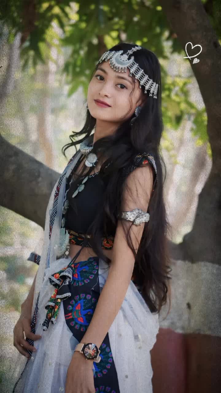@Kavita🖤