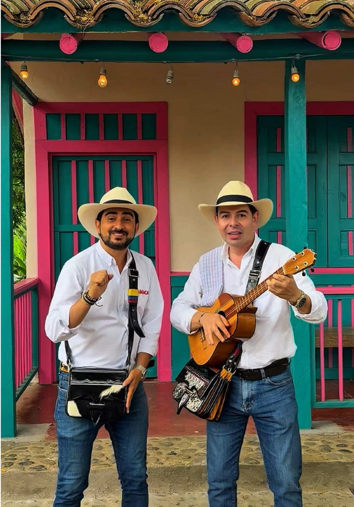 @El Orejon Trovador