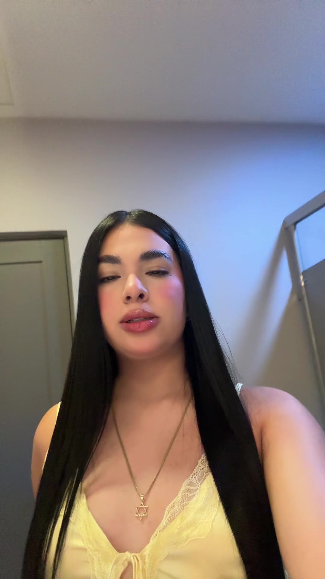 @𝙑𝙖𝙡𝙚𝙧𝙞𝙖 𝘾