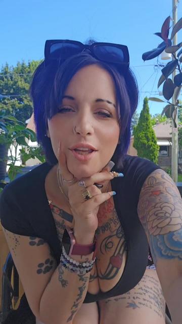 @༺_Poison.Queen_༻🌴
