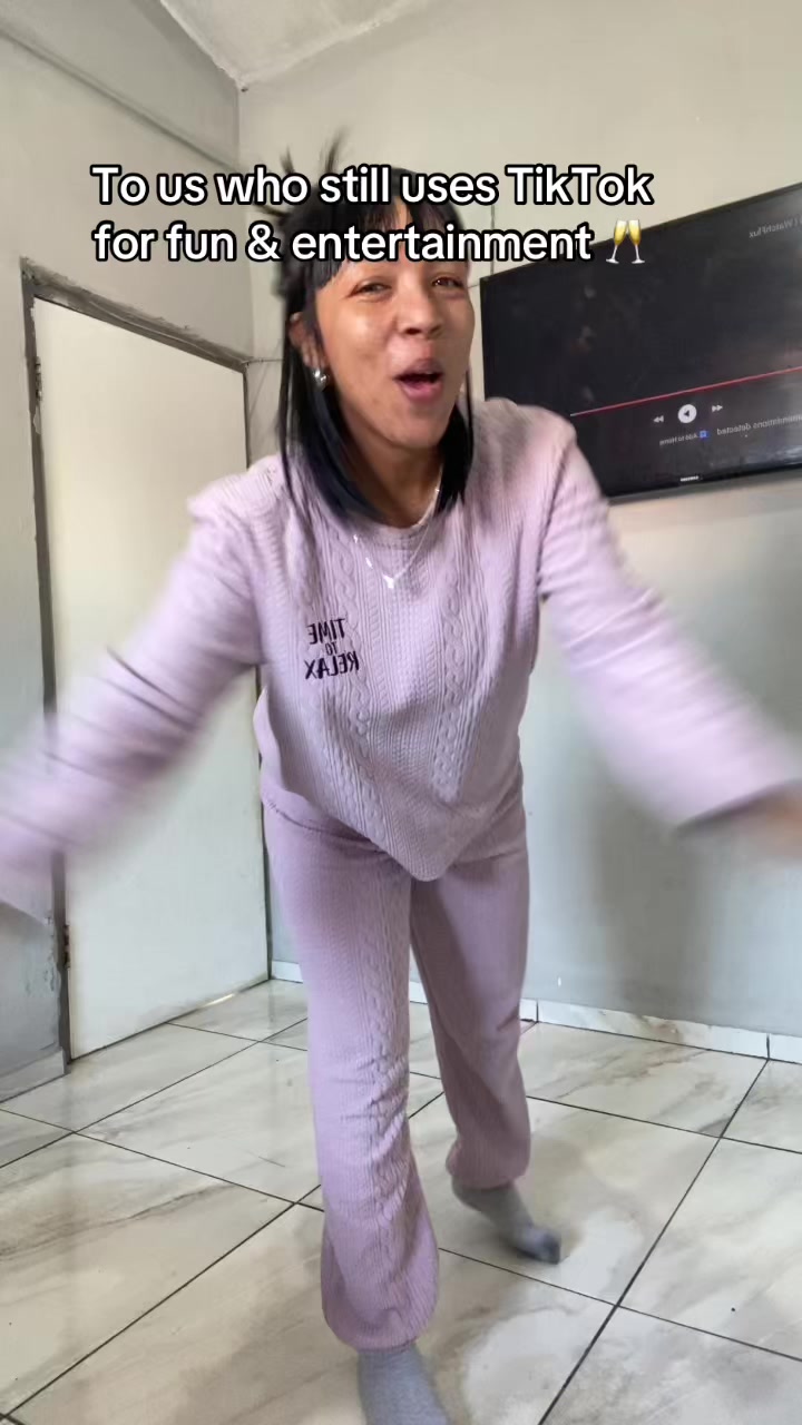 @mel🥶