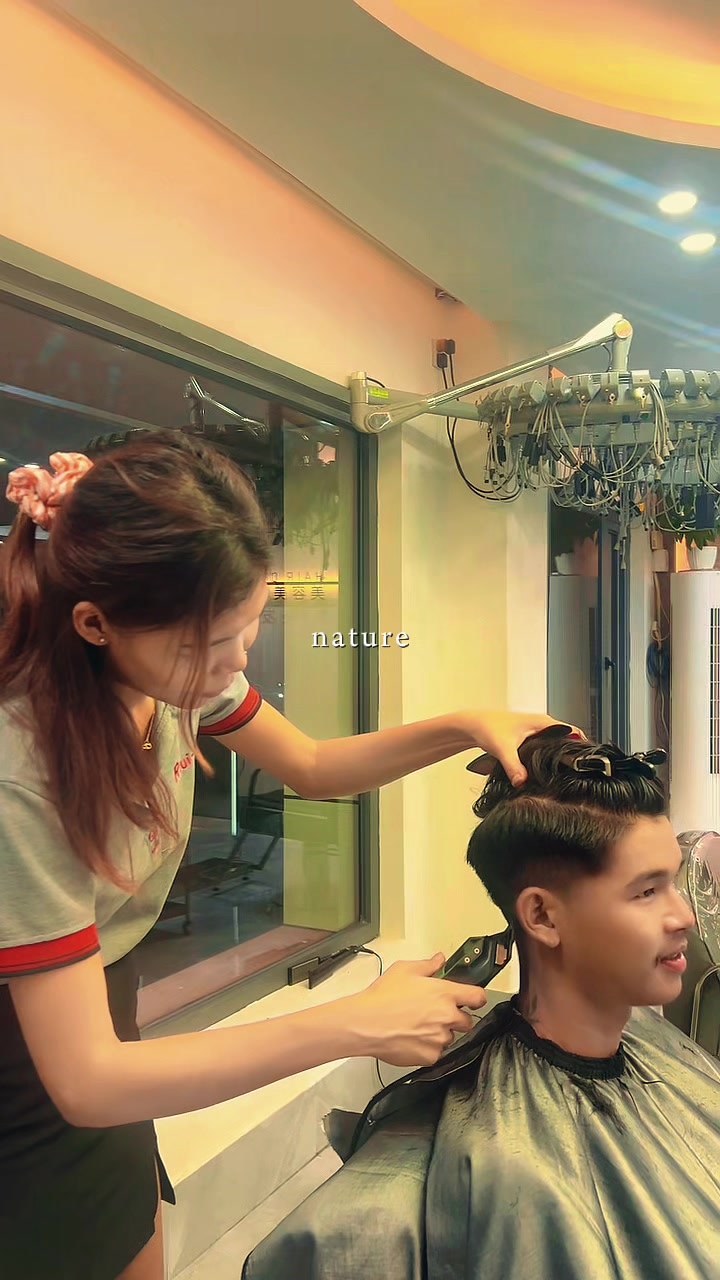 @Mai Su ✂️Hair Stylist ✂️