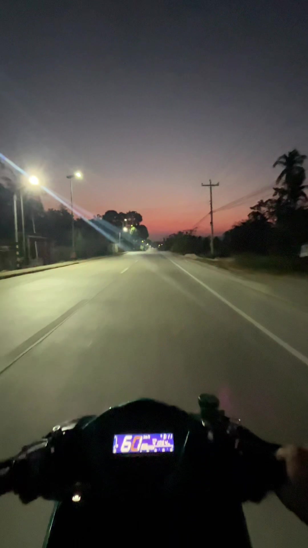 @Ryl🇻🇳