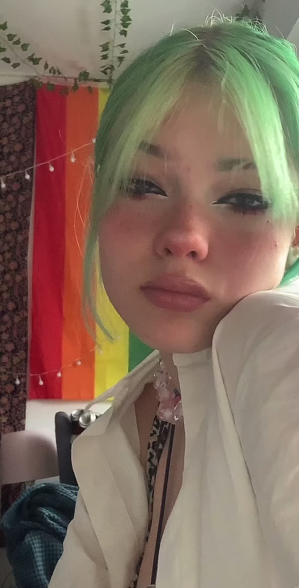 @꩜