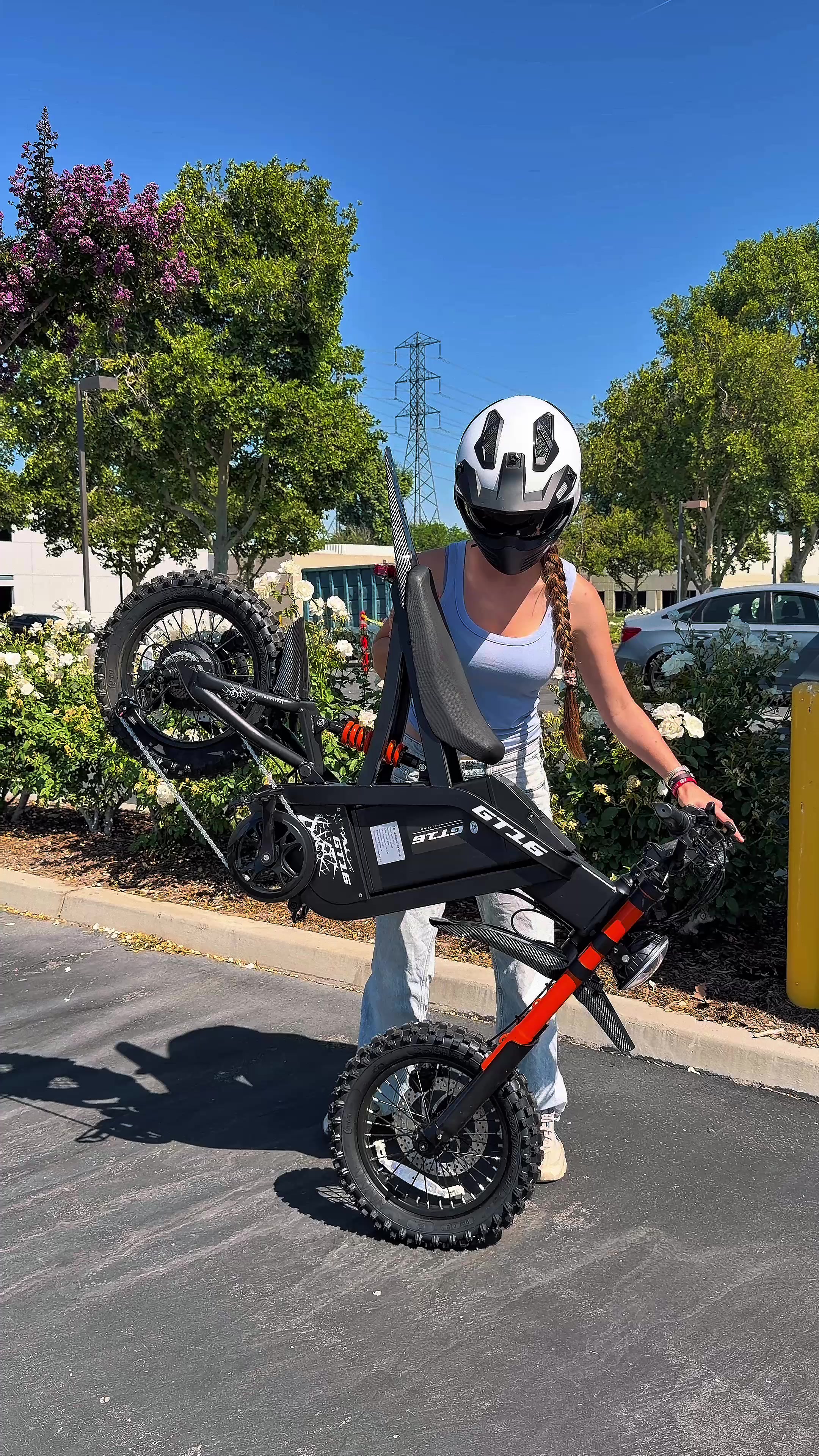 @avi_rides