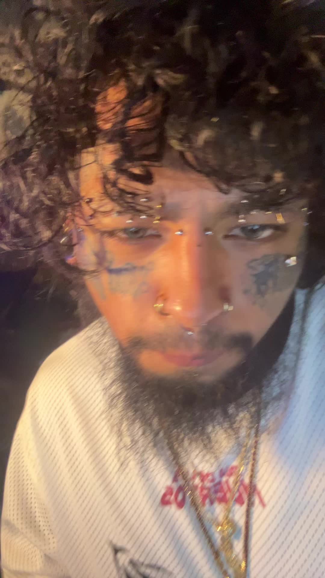 @Sadboy1056