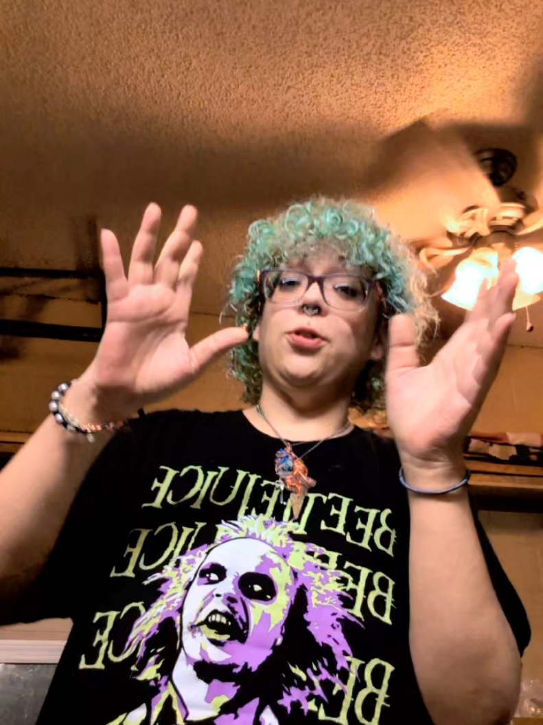 @FluffyCalamity ๐ ๐๐ฆ๐ง๐ง๐งน