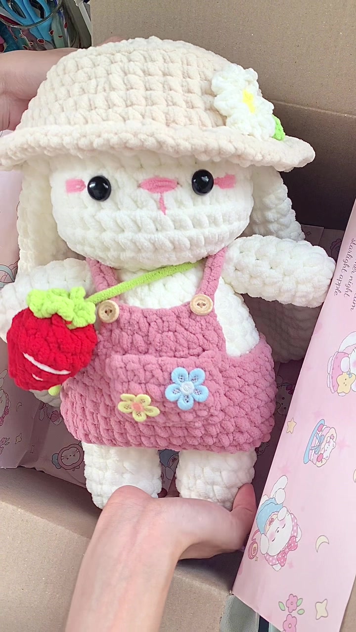@February Crochet 🌱