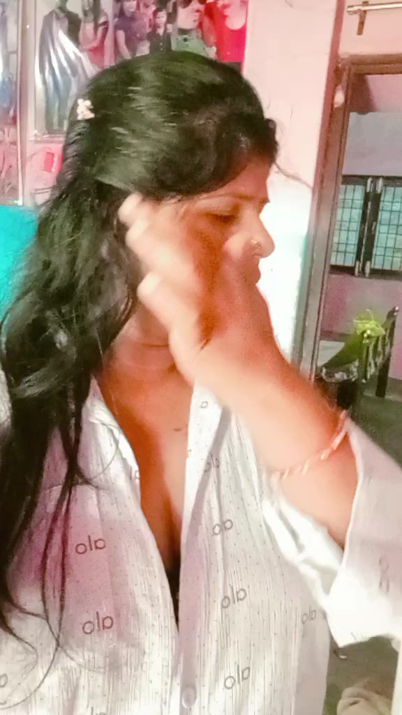 @Soni๐ queen