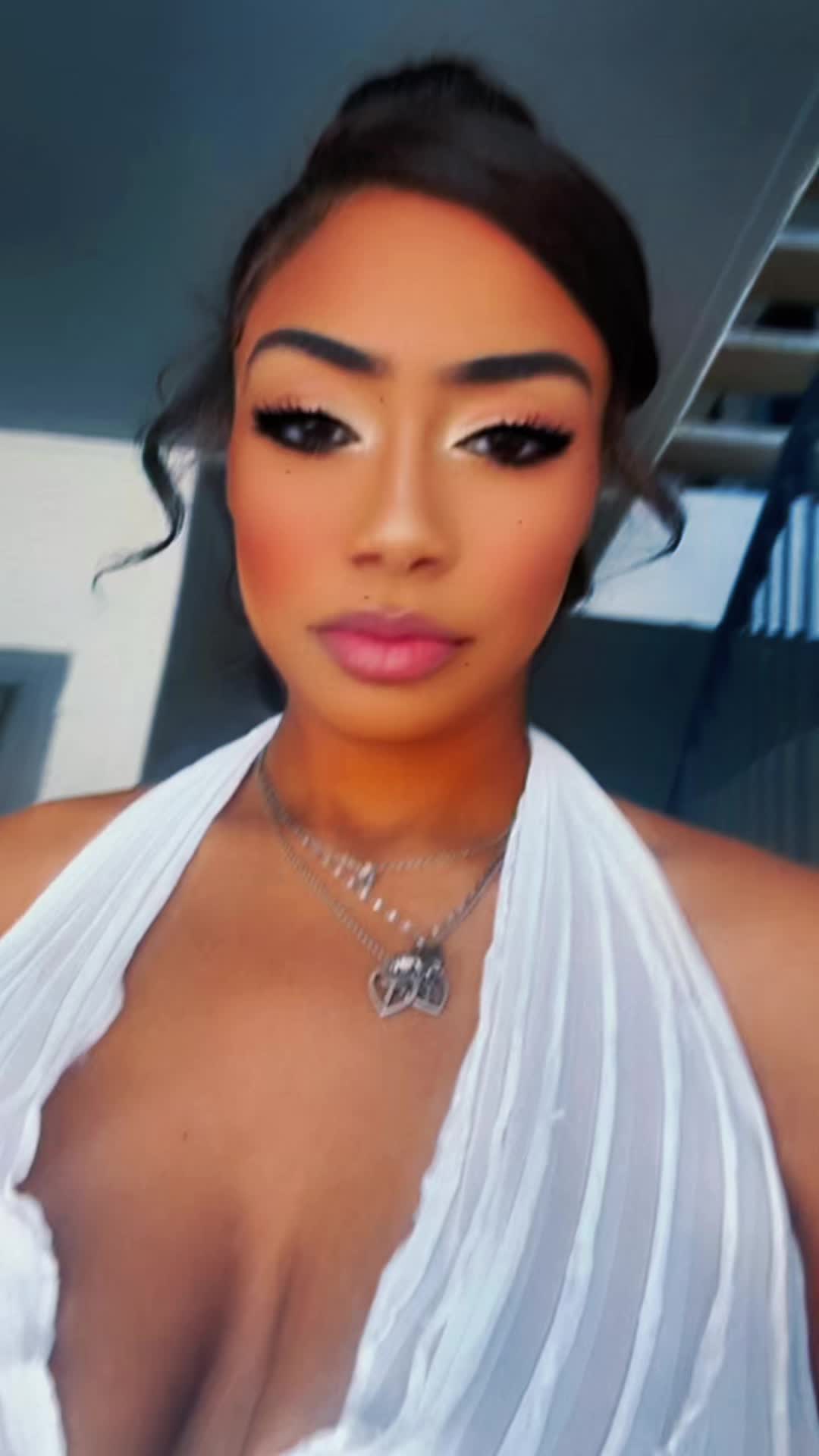 @errabella444