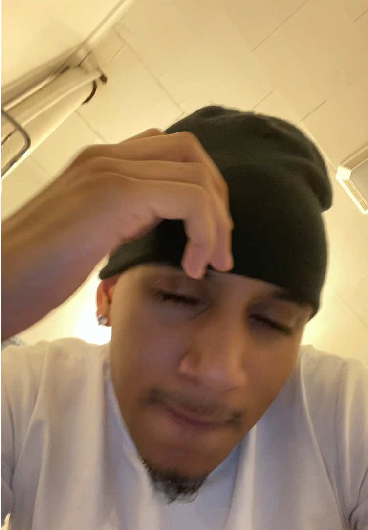 @3veryBodyHatesCam 🫶🏽