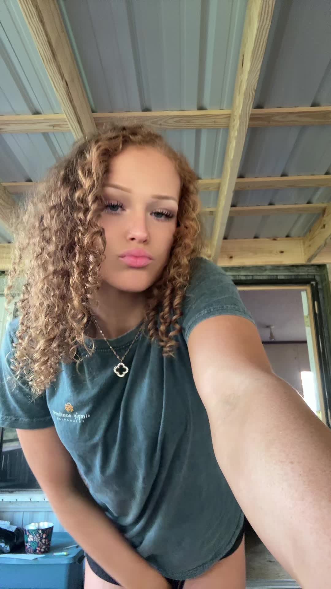 @𝔸𝕝𝕖𝕩𝕚𝕒♡︎