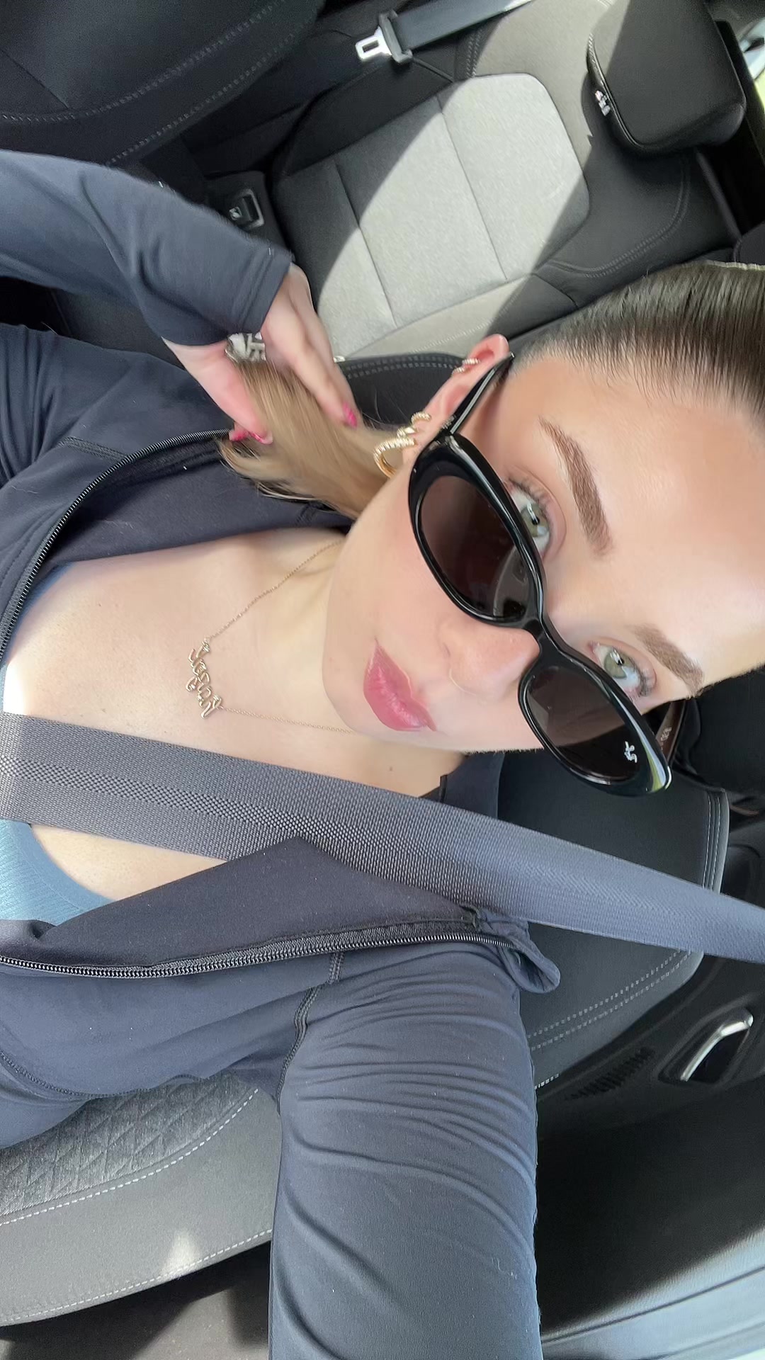 @hazalakin