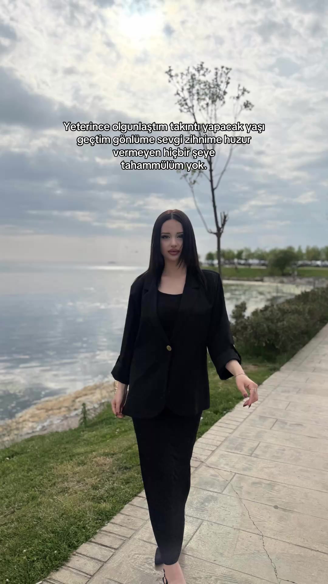@ꫀᦔꪖ