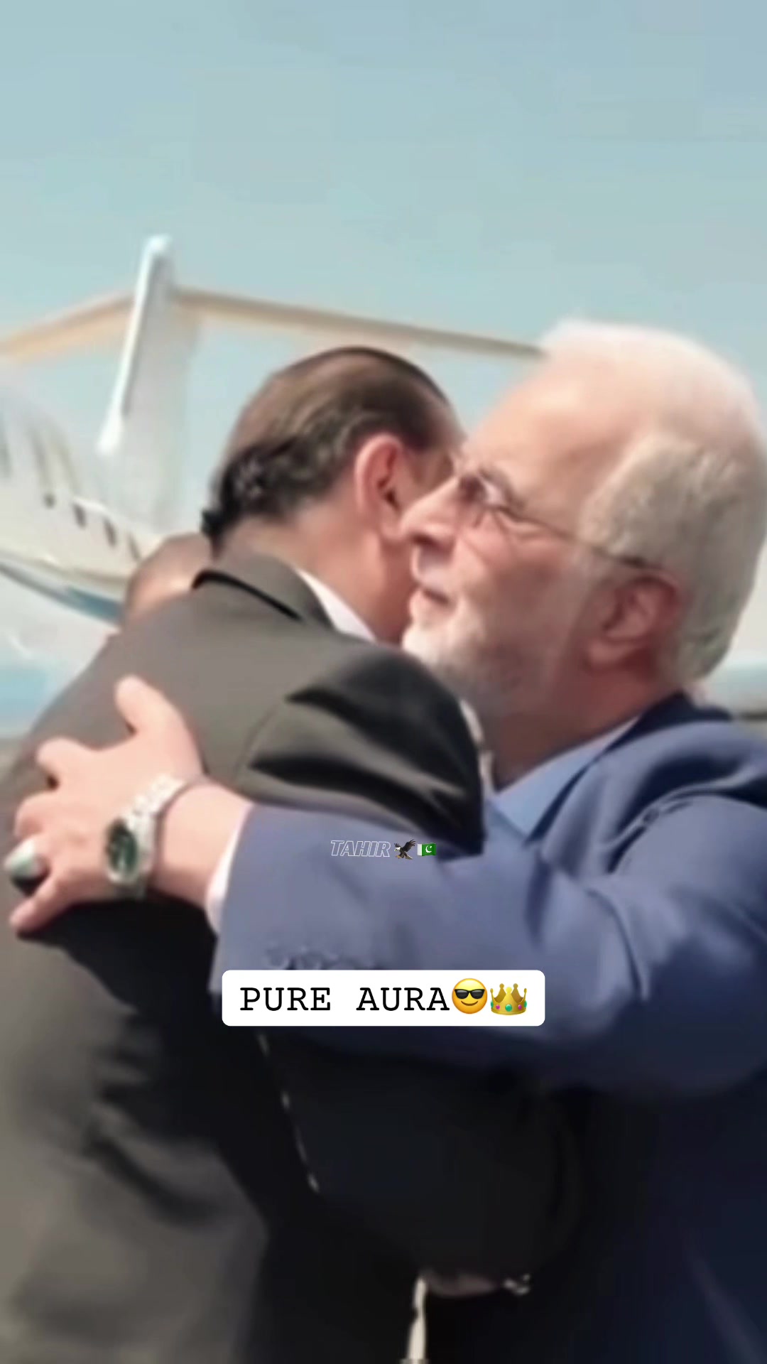@𝐓𝐀𝐇𝐈𝐑 🦅🇵🇰