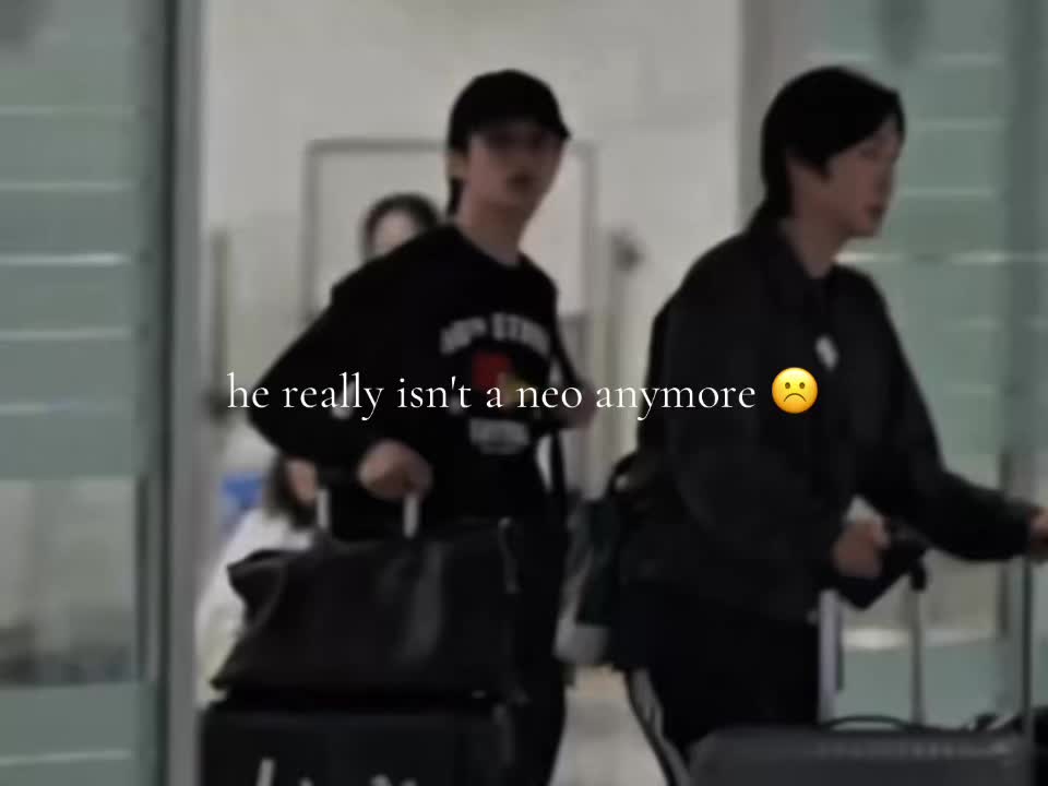 @𝓶𝓪𝓻𝓴 𝓵𝓮𝓮'𝓼 𝓰𝓲𝓻𝓵