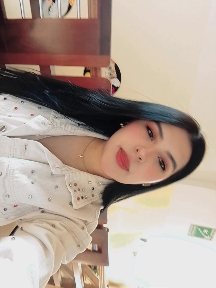 @jennifer_dias