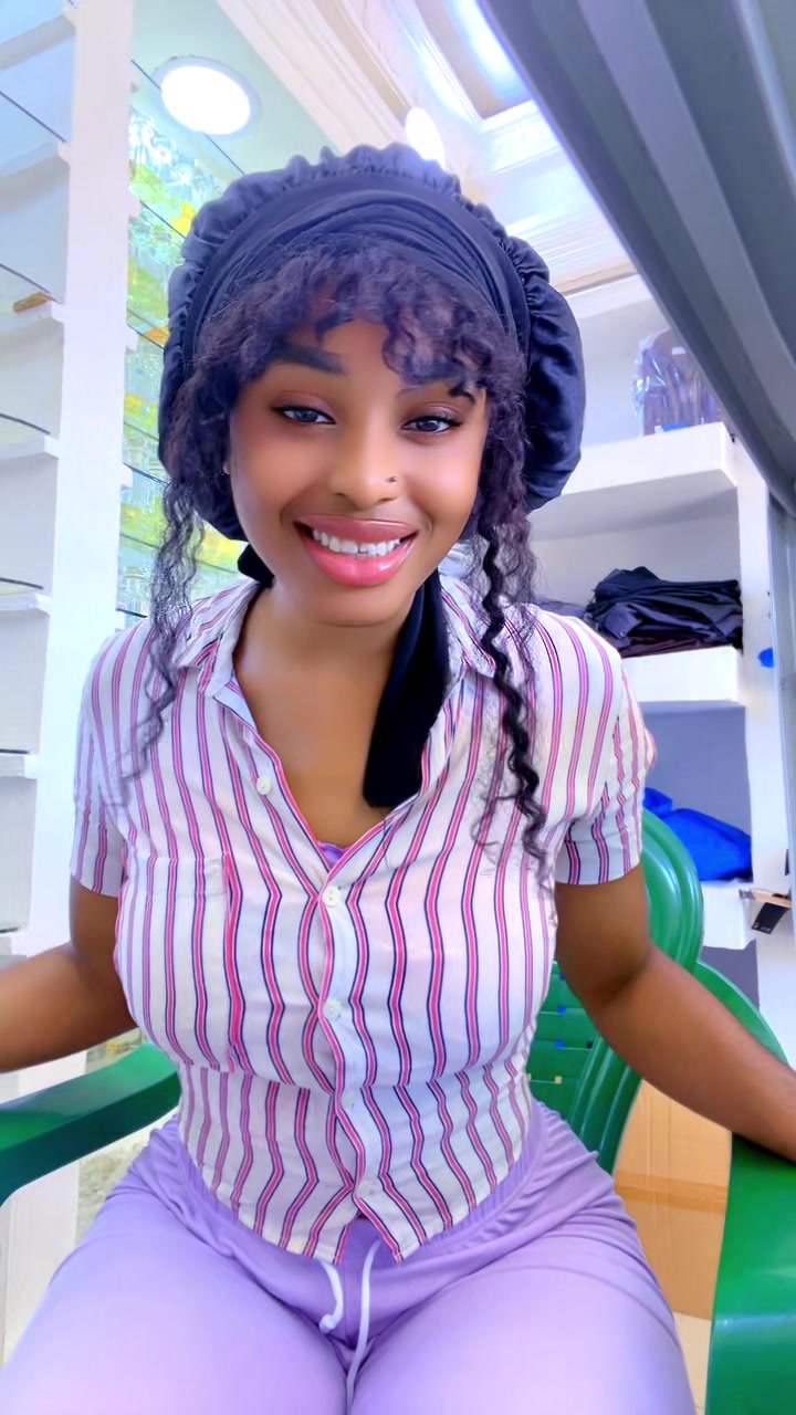@Lady_Mira