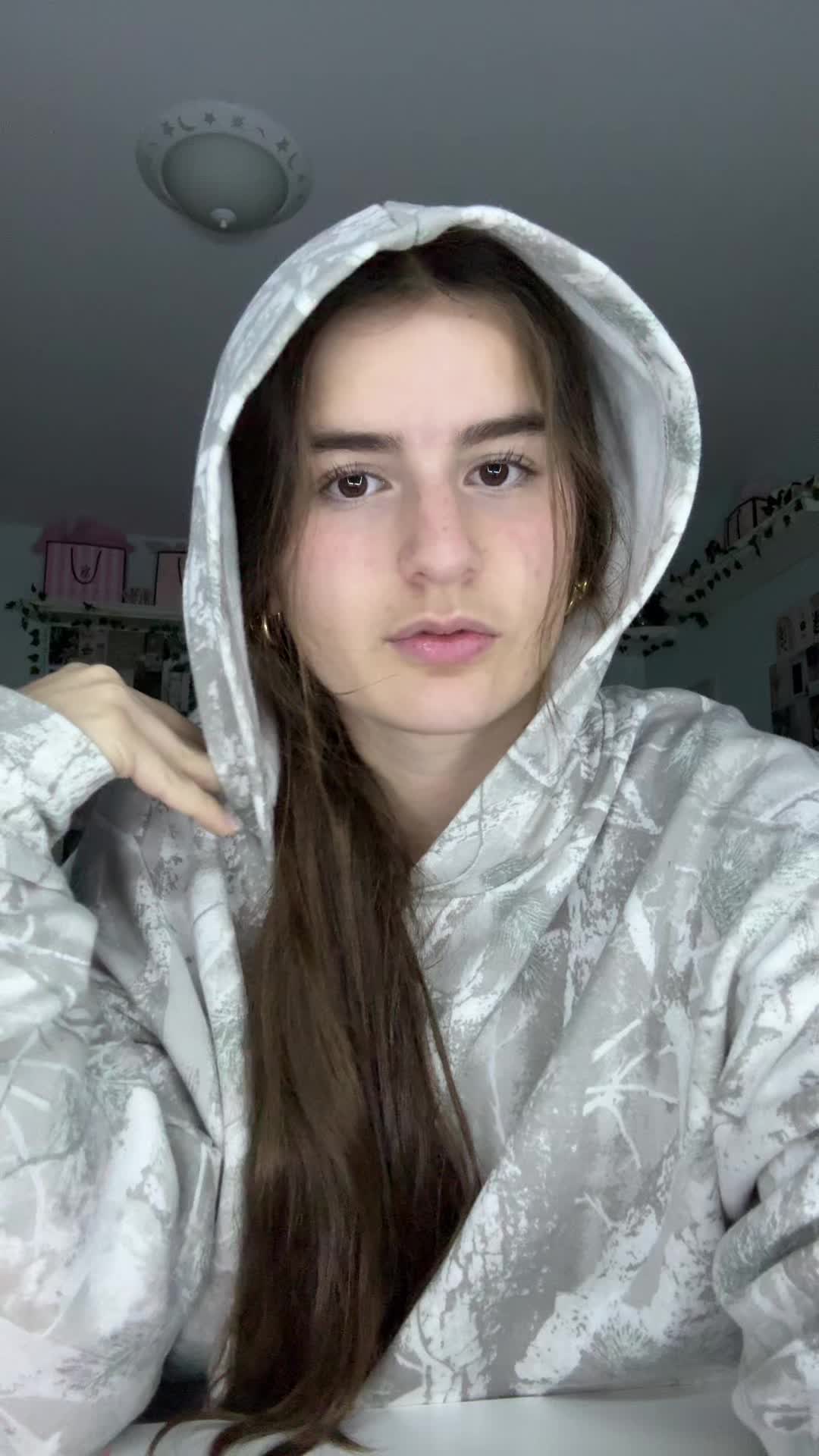 @Ava Violet