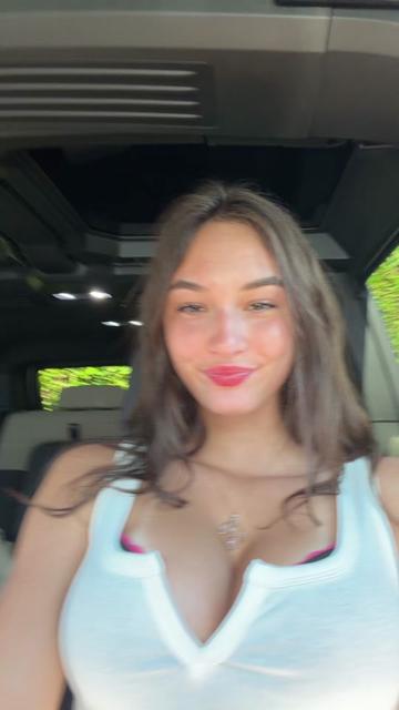 @Mia